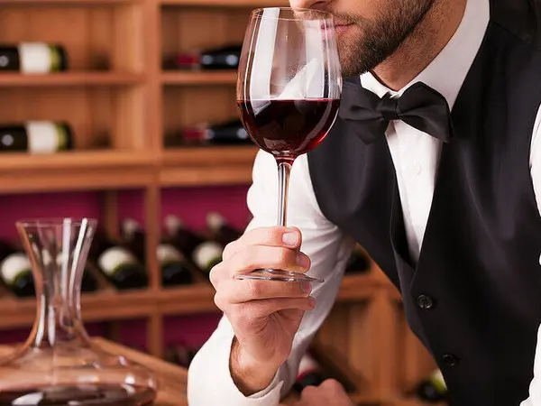 sommelier